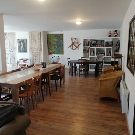 Logement Entier Spacieux Et Confortable A 1 H De Paris Courtenay  Buitenkant foto