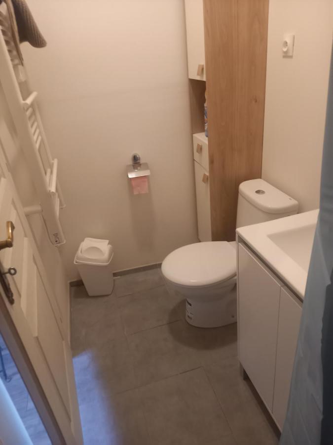 Logement Entier Spacieux Et Confortable A 1 H De Paris Courtenay  Buitenkant foto